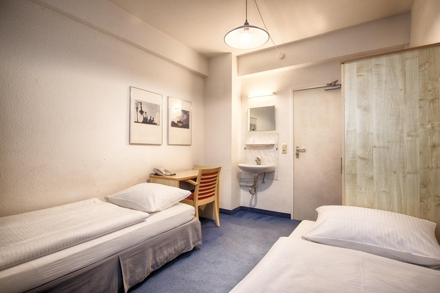 Enjoy Hostel Berlin City West Екстериор снимка