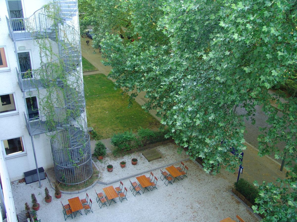 Enjoy Hostel Berlin City West Екстериор снимка