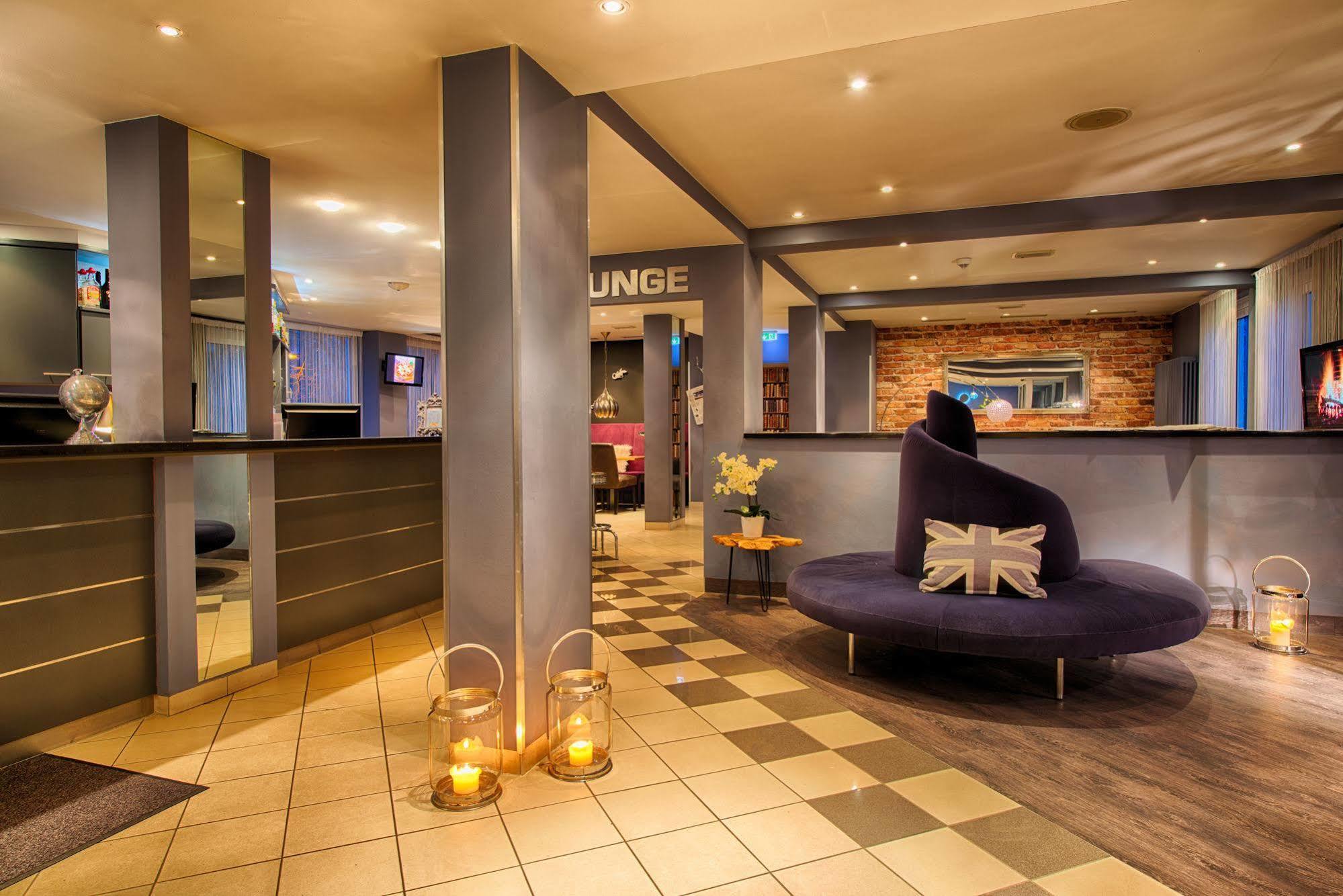 Enjoy Hostel Berlin City West Екстериор снимка