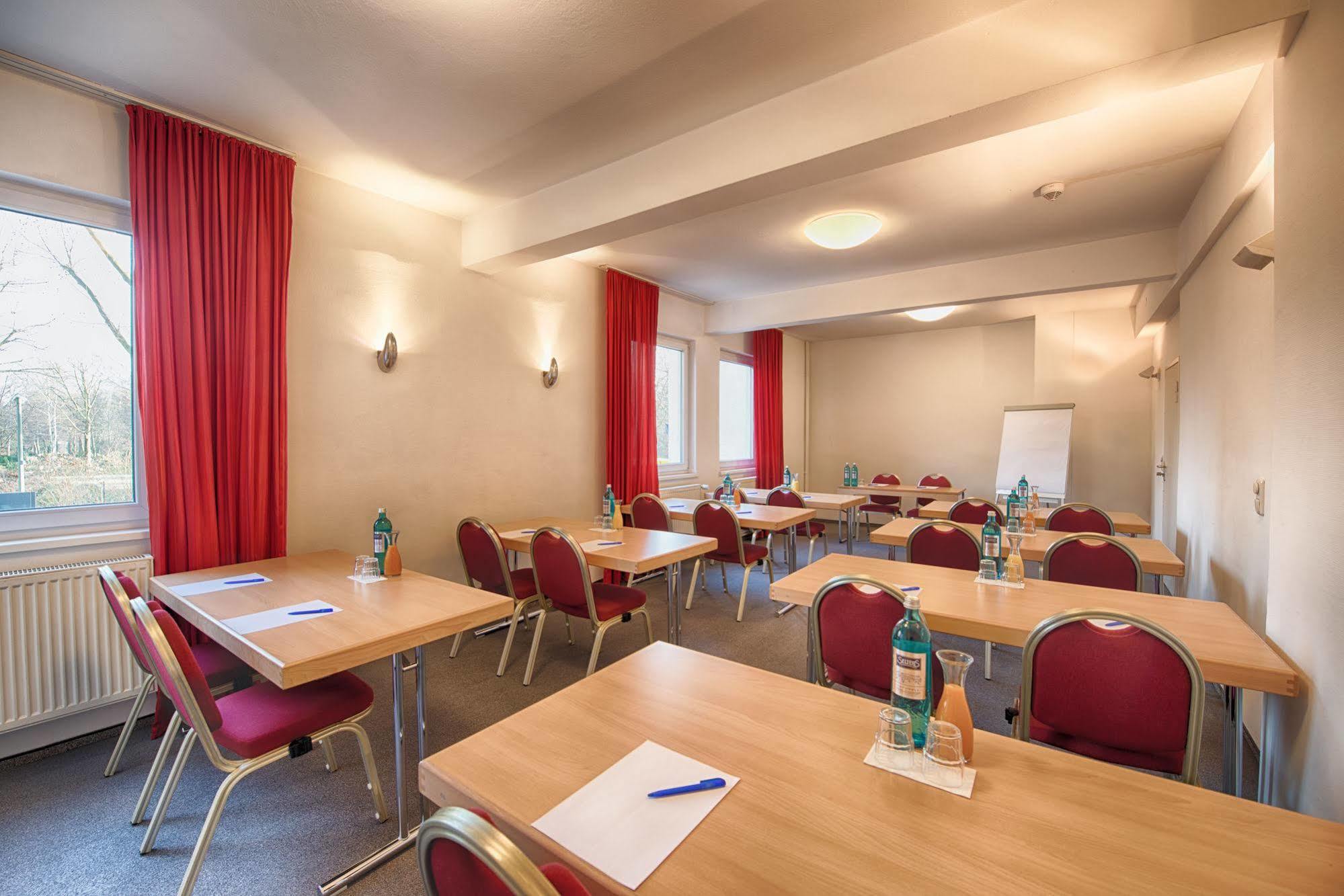 Enjoy Hostel Berlin City West Екстериор снимка